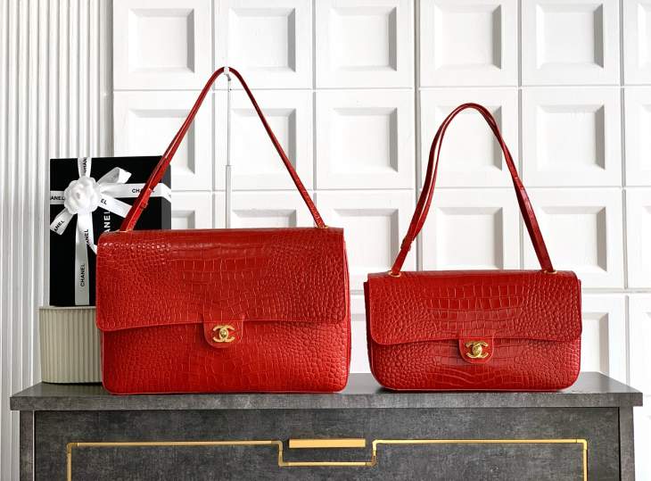 Picture of Chanel Handbags _SKUfw242184816fw